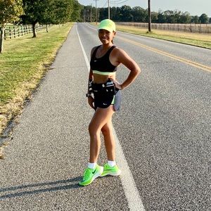 Meet your Posher, Jenelyn